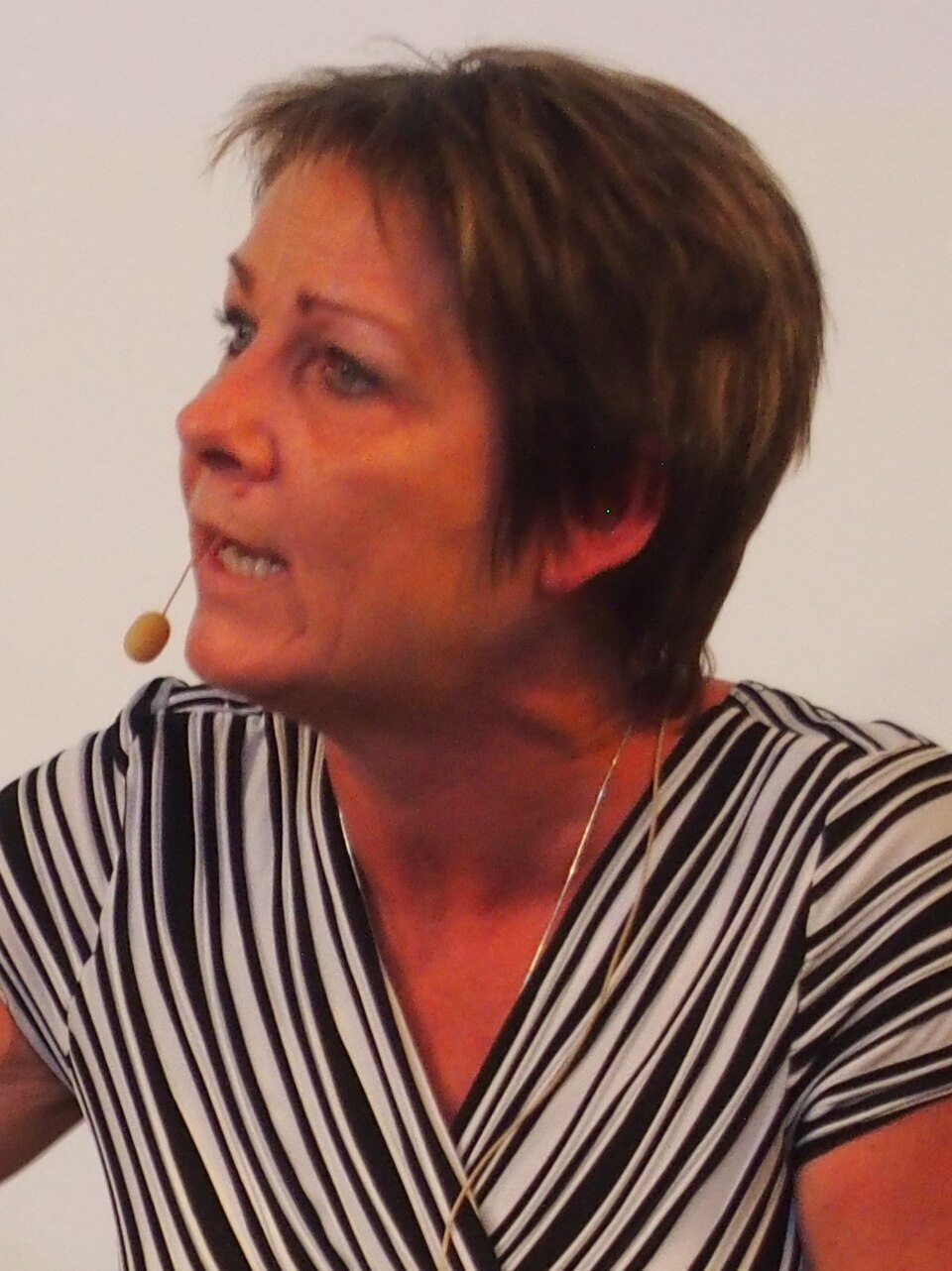 Portræt af Pia Adelsteen