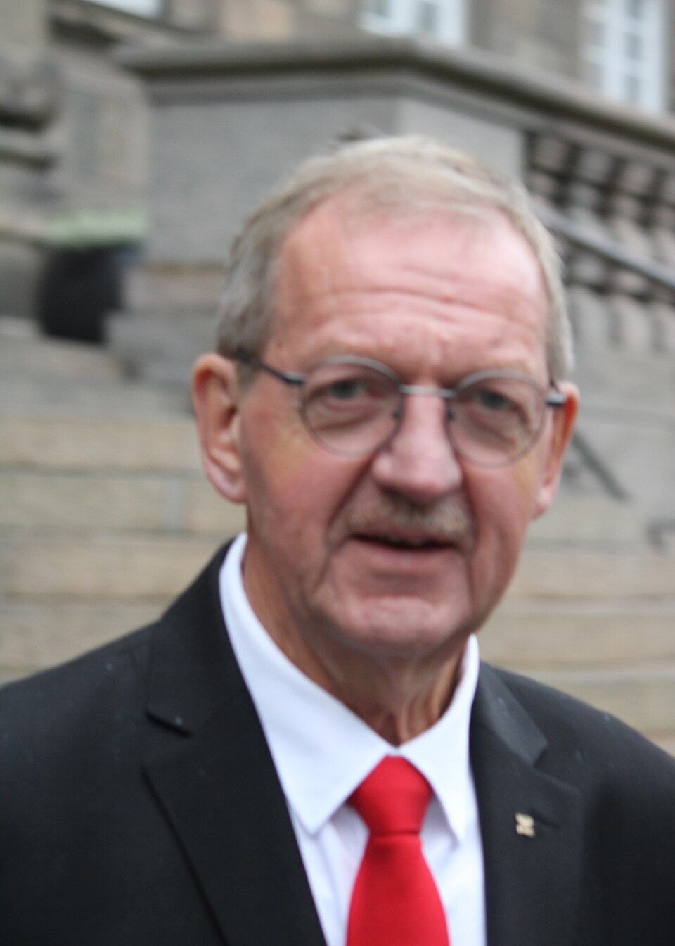 Portræt af Bjarne Laustsen
