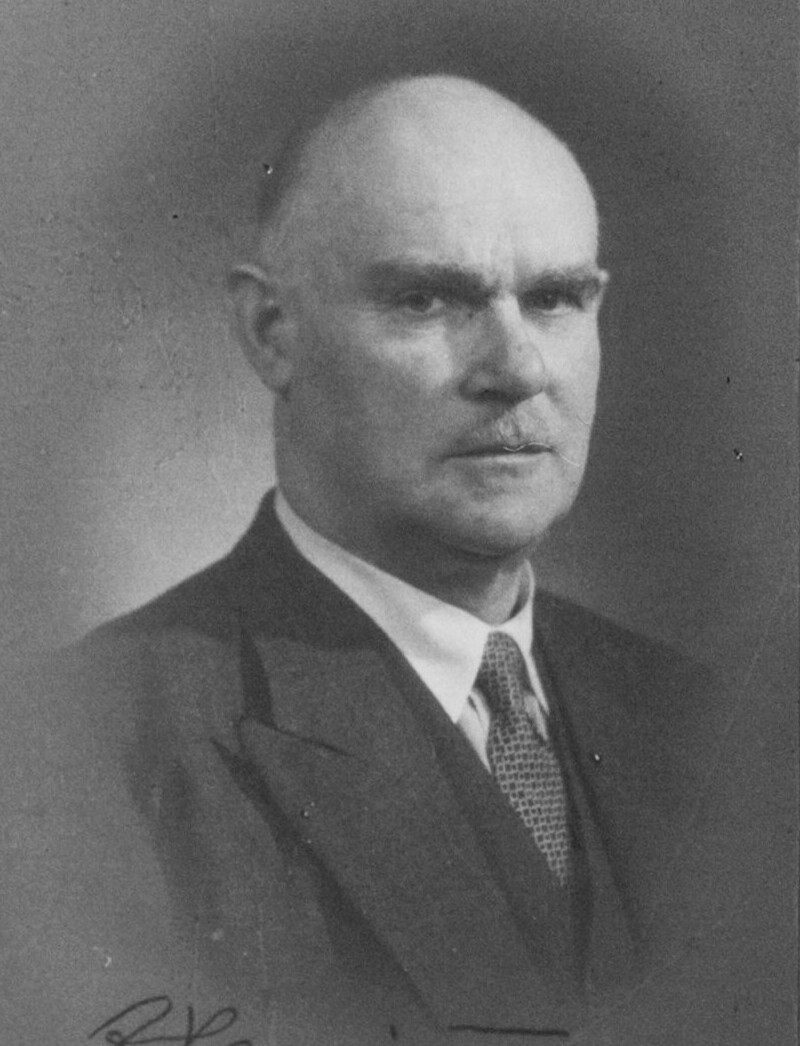 Portræt af Jens Smørum